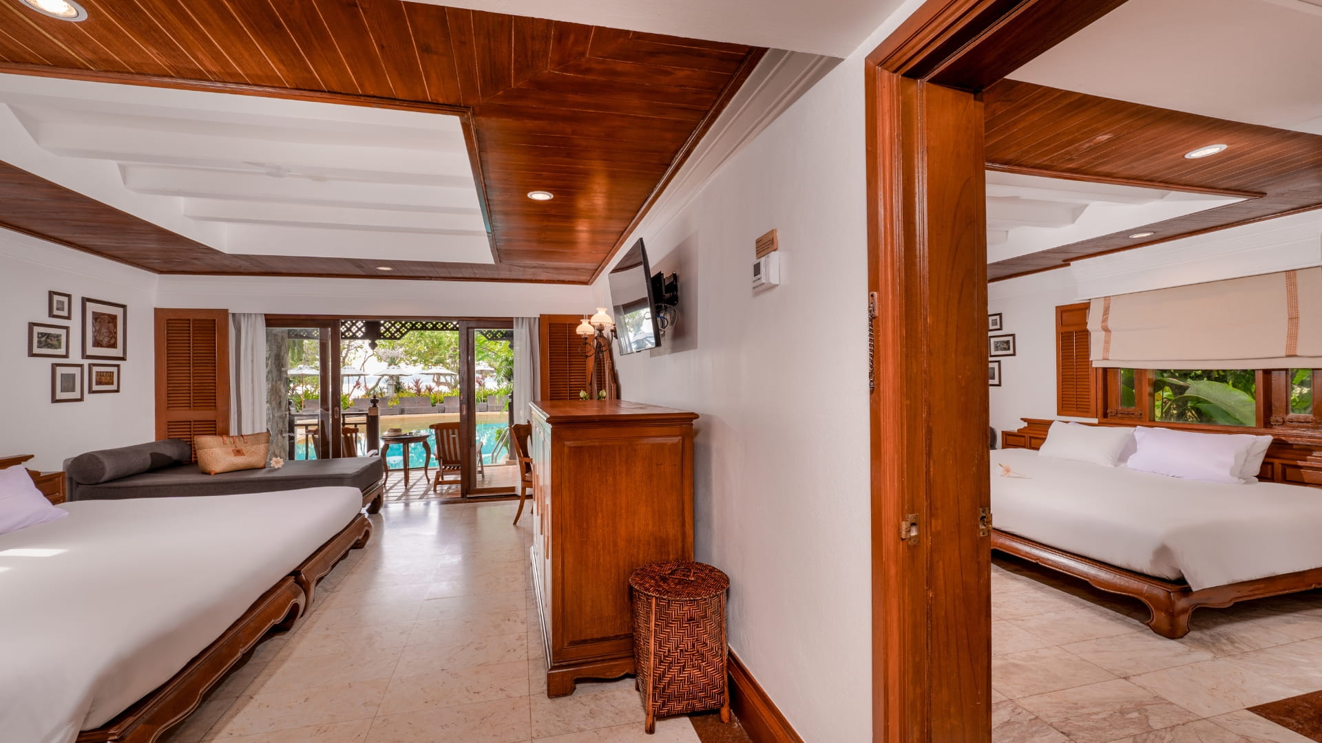 Family Connecting Lagoon Pool Access