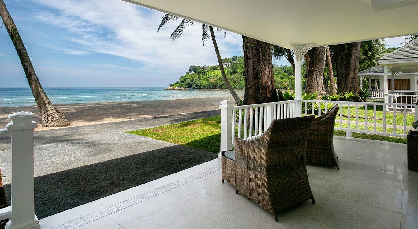 Beachfront cottage beach patio