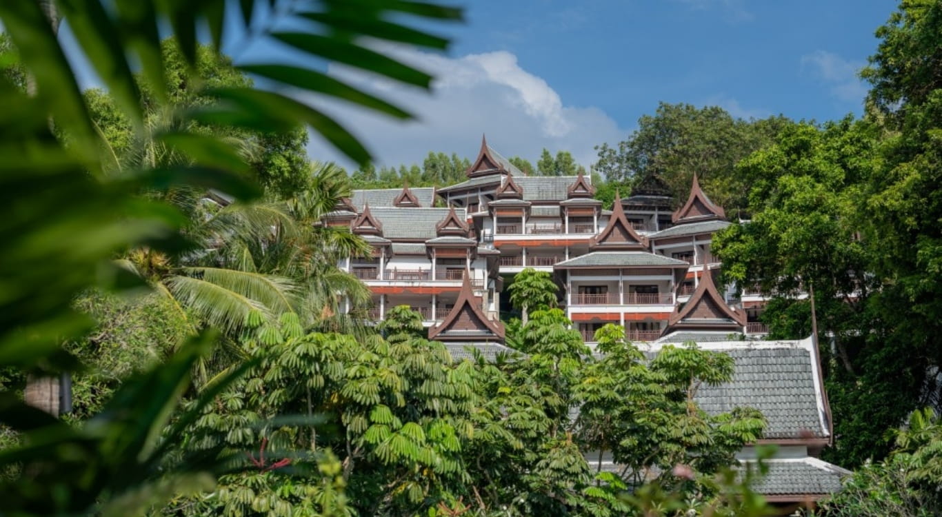 Thavorn Beach Village Overview